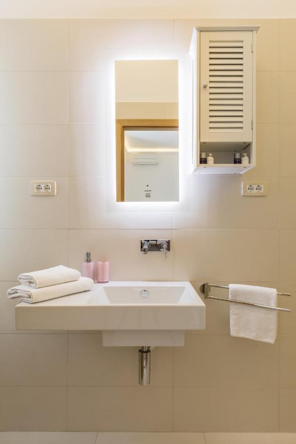 Maniva Old Town Luxury Rooms - Prime Spot By Riva Promenade Split Kültér fotó
