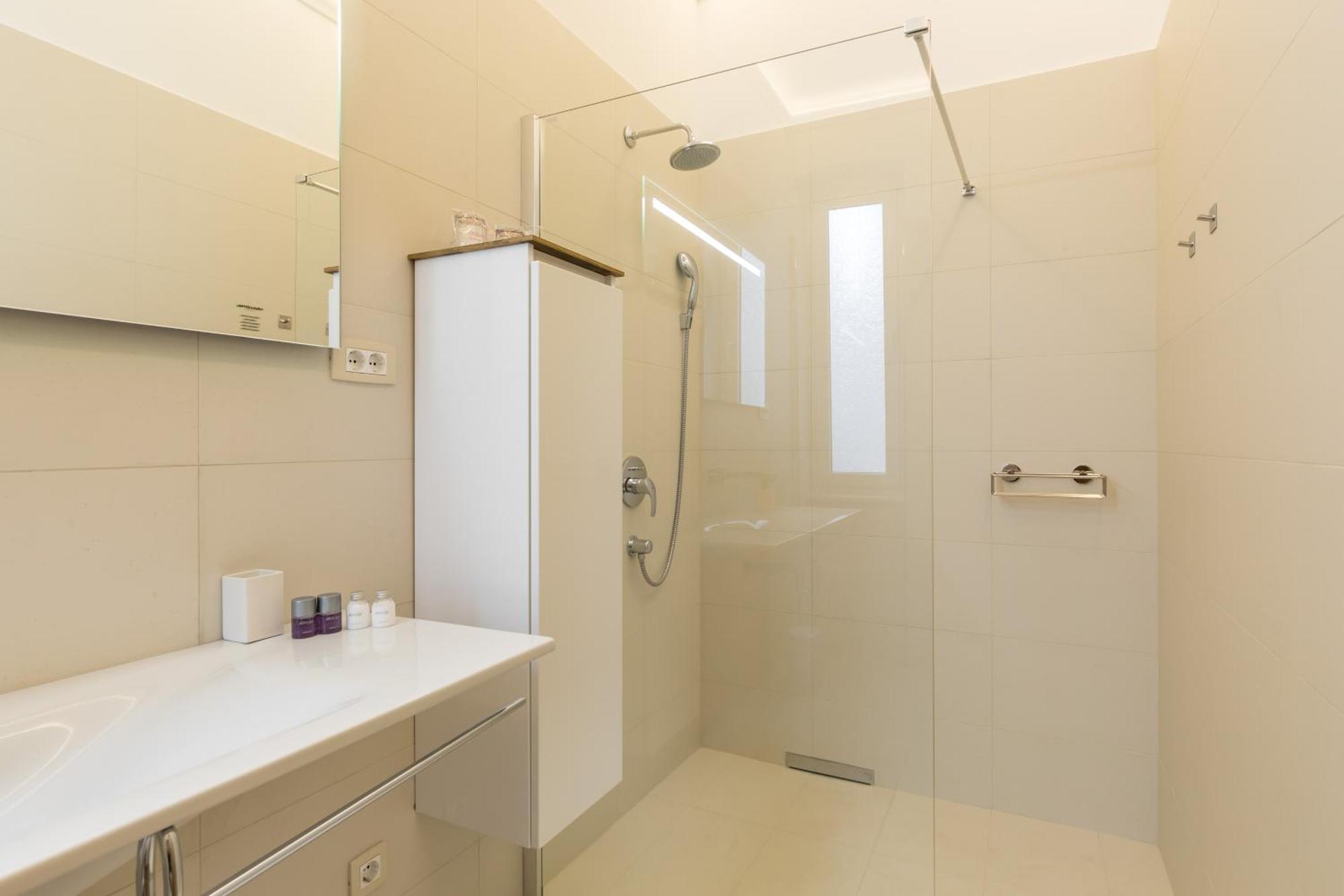 Maniva Old Town Luxury Rooms - Prime Spot By Riva Promenade Split Kültér fotó